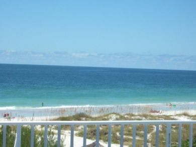 Beachside vacation condo in Holmes Beach, Florida