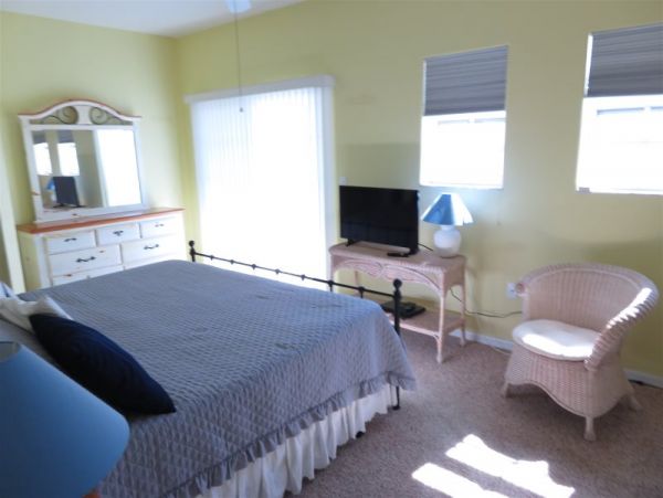 Anna Maria Three bedroom Vacation Condo for Rent Sleeps 6