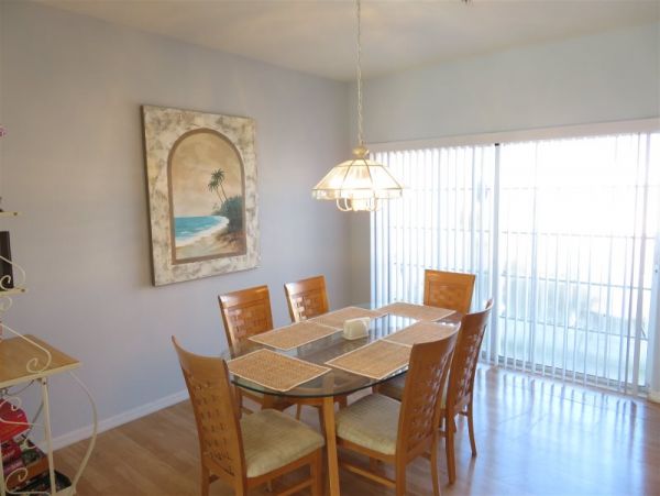 Anna Maria Three bedroom Vacation Condo for Rent Sleeps 6