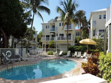 Stunning Town House Three Bedrooms Steps to the Beach - additional view, photo 3