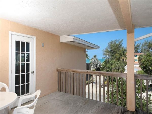Anna Maria Island 2 Bedroom Vacation Rental Gulf Views &Pool