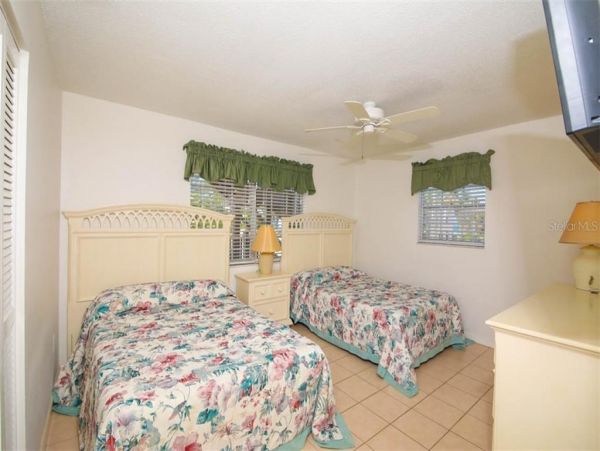 Anna Maria Island 2 Bedroom Vacation Rental Gulf Views &Pool