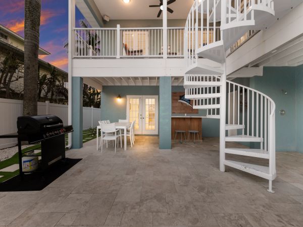Luxury Canal-Front Vacation Rental Home on Anna Maria with Private Pool