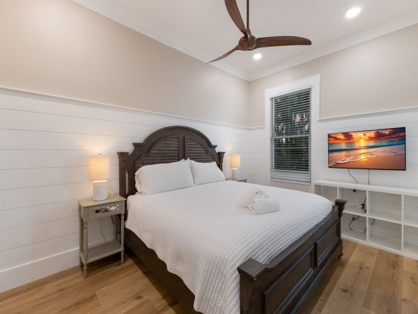 Luxury Canal-Front Vacation Rental Home on Anna Maria with Private Pool