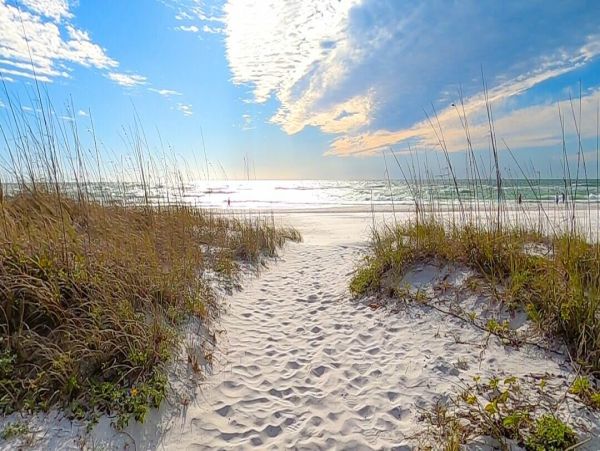 Luxury Canal-Front Vacation Rental Home on Anna Maria with Private Pool