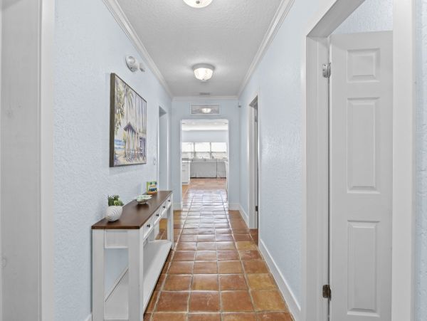 Four Bedroom Beach House Rental Anna Maria Island Pool & Spa