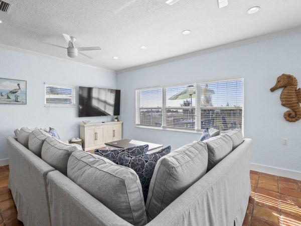 Four Bedroom Beach House Rental Anna Maria Island Pool & Spa