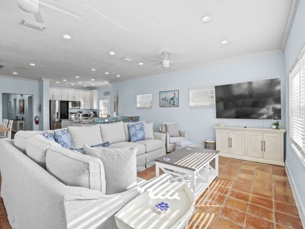 Four Bedroom Beach House Rental Anna Maria Island Pool & Spa