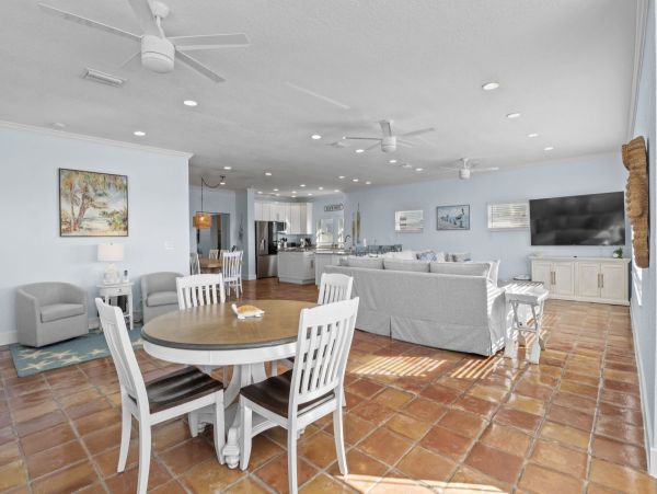 Four Bedroom Beach House Rental Anna Maria Island Pool & Spa