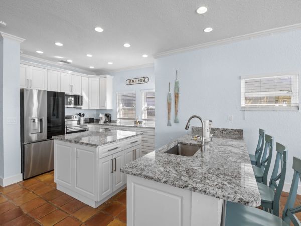 Four Bedroom Beach House Rental Anna Maria Island Pool & Spa