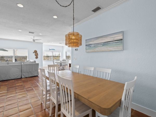 Four Bedroom Beach House Rental Anna Maria Island Pool & Spa
