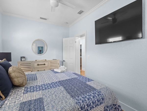 Four Bedroom Beach House Rental Anna Maria Island Pool & Spa