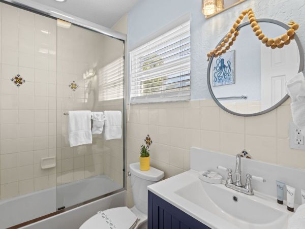Four Bedroom Beach House Rental Anna Maria Island Pool & Spa