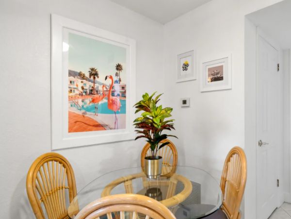 Lovely Condo with 1 Bedroom Short Walk to Beach