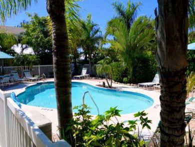 Anna Maria, Florida Rental Home Steps to Beach with Shared Pool