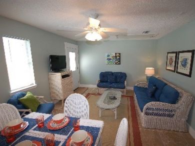 Living & dining area