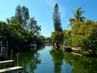 Just A Short Walk to the Beach from this Holmes Beach Rental