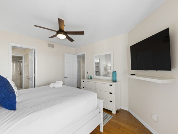 Bradenton Beach Vacation Rental - Anna Maria Island Condo