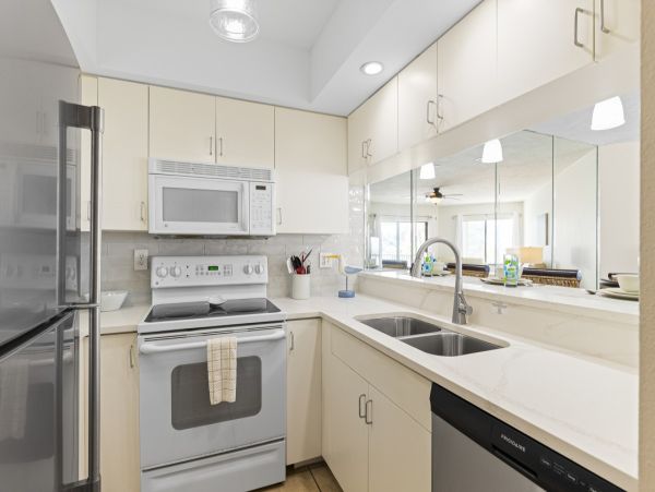 Bradenton Beach Vacation Rental - Anna Maria Island Condo