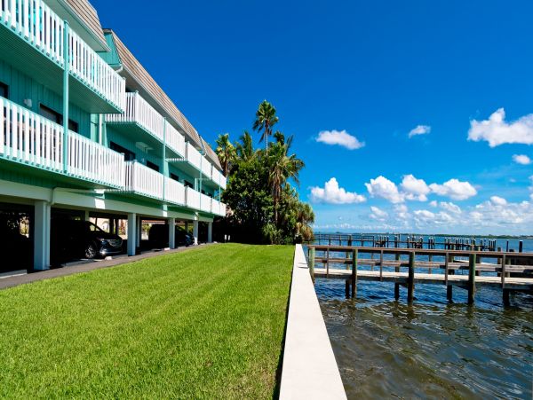 Bradenton Beach Two Bedroom Condo with Bay Views