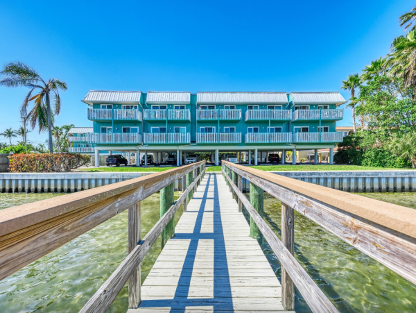 Experience Bradenton's Charm Book Your Dream Vacation Rental