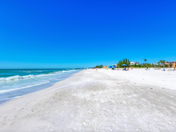 Experience Bradenton's Charm Book Your Dream Vacation Rental