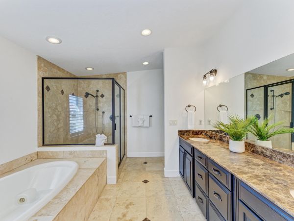 Anna Maria Island 4 Bed Rental Value Price 75 Yards to Beach