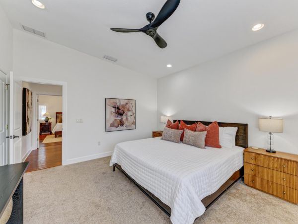 Anna Maria Island 4 Bed Rental Value Price 75 Yards to Beach