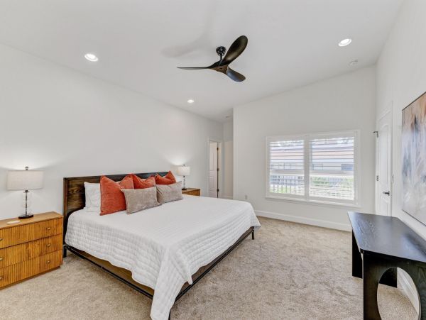 Anna Maria Island 4 Bed Rental Value Price 75 Yards to Beach