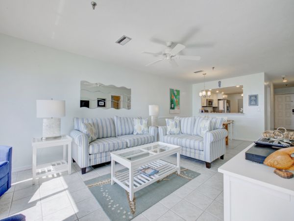 Luxury Bradenton Beach Vacation Condo Sleeps Six Guests.