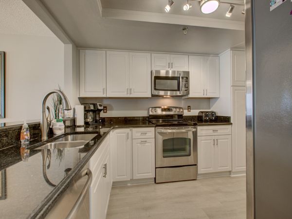 Bradenton Beach 2 Bedroom Condo Sleeps 6 Across From Beach