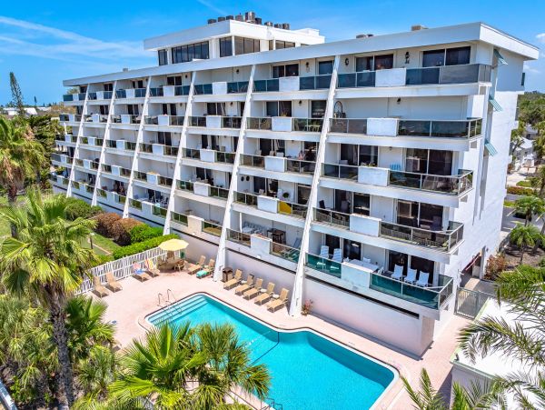 Siesta Key Condo Located Across the Street from the Beach