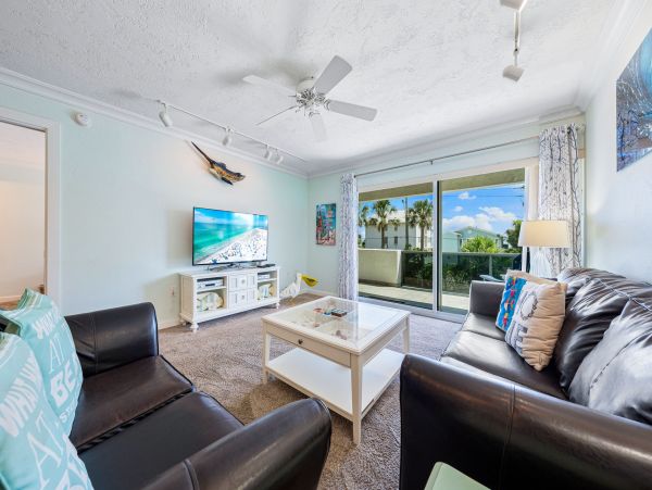 Siesta Key Condo Located Across the Street from the Beach