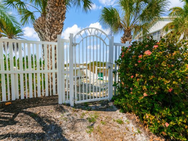 Siesta Key Condo Located Across the Street from the Beach