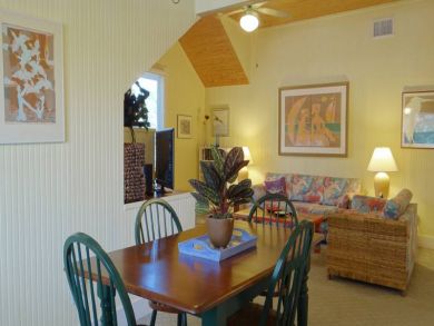 Dining area seats four Dining area seats four