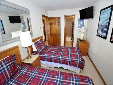 East Vail Vacation Ski Condo Rental with Three Bedrooms