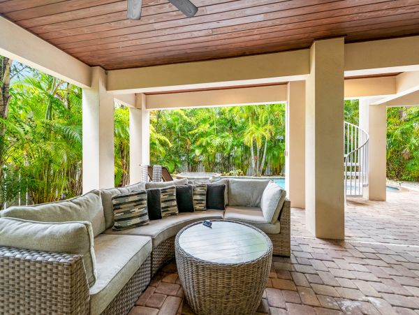 Luxury Beach Home Anna Maria Island Five Bedroom Rental Close to Bean Point