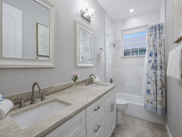 Luxury Beach Home Anna Maria Island Five Bedroom Rental Close to Bean Point