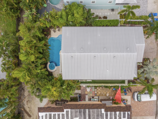 Luxury Beach Home Anna Maria Island Five Bedroom Rental Close to Bean Point