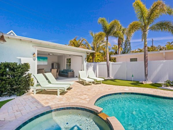 Luxury Anna Maria Vacation Home Sleeps 8 Private Pool