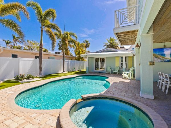 Luxury Anna Maria Vacation Home Sleeps 8 Private Pool