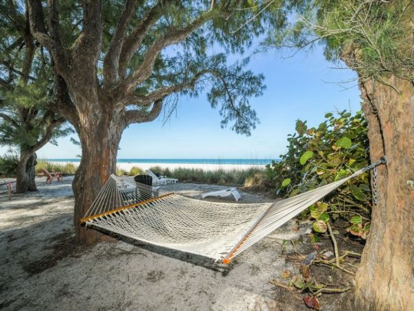 Bradenton Historic Beach Cottage Completely Renovated
