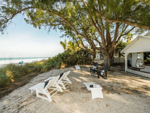 Bradenton Historic Beach Cottage Completely Renovated