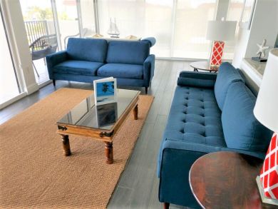 Siesta Key Vacation Condo 2 Bedrooms Sleeps 6 Walk to Beach