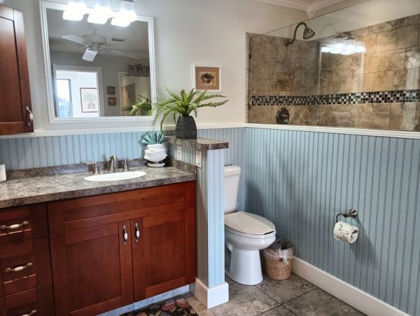 Two Bedroom Rental Sleeps Six - Great Retreat