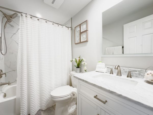 Two Bedroom Rental Sleeps Six - Great Retreat