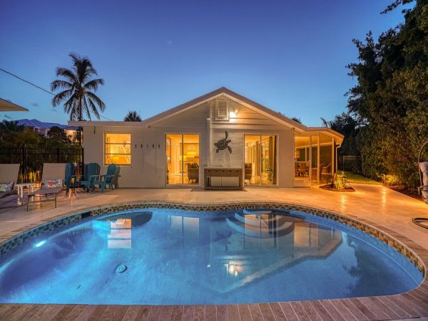 Siesta Key Vacation Pool Home Four Bedroom