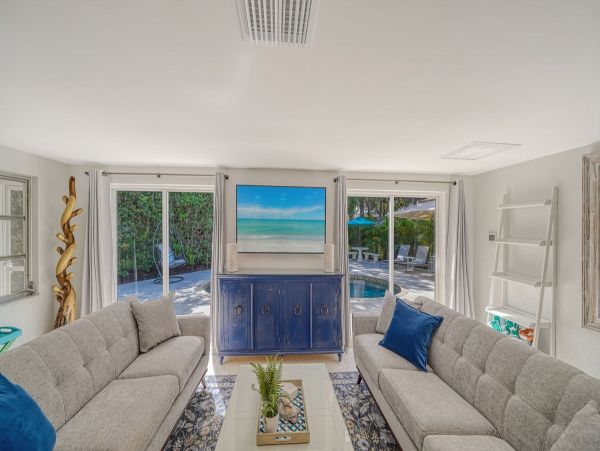 Siesta Key Vacation Pool Home Four Bedroom