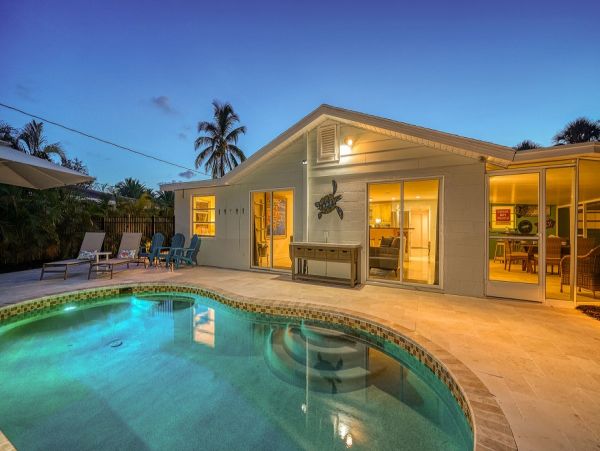 Siesta Key Vacation Pool Home Four Bedroom