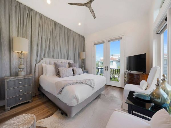 Beachfront Luxury Four Bedroom Rental Home Away From Home